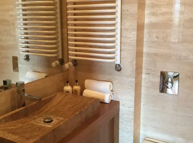 Gdanska 3 * ワルシャワ